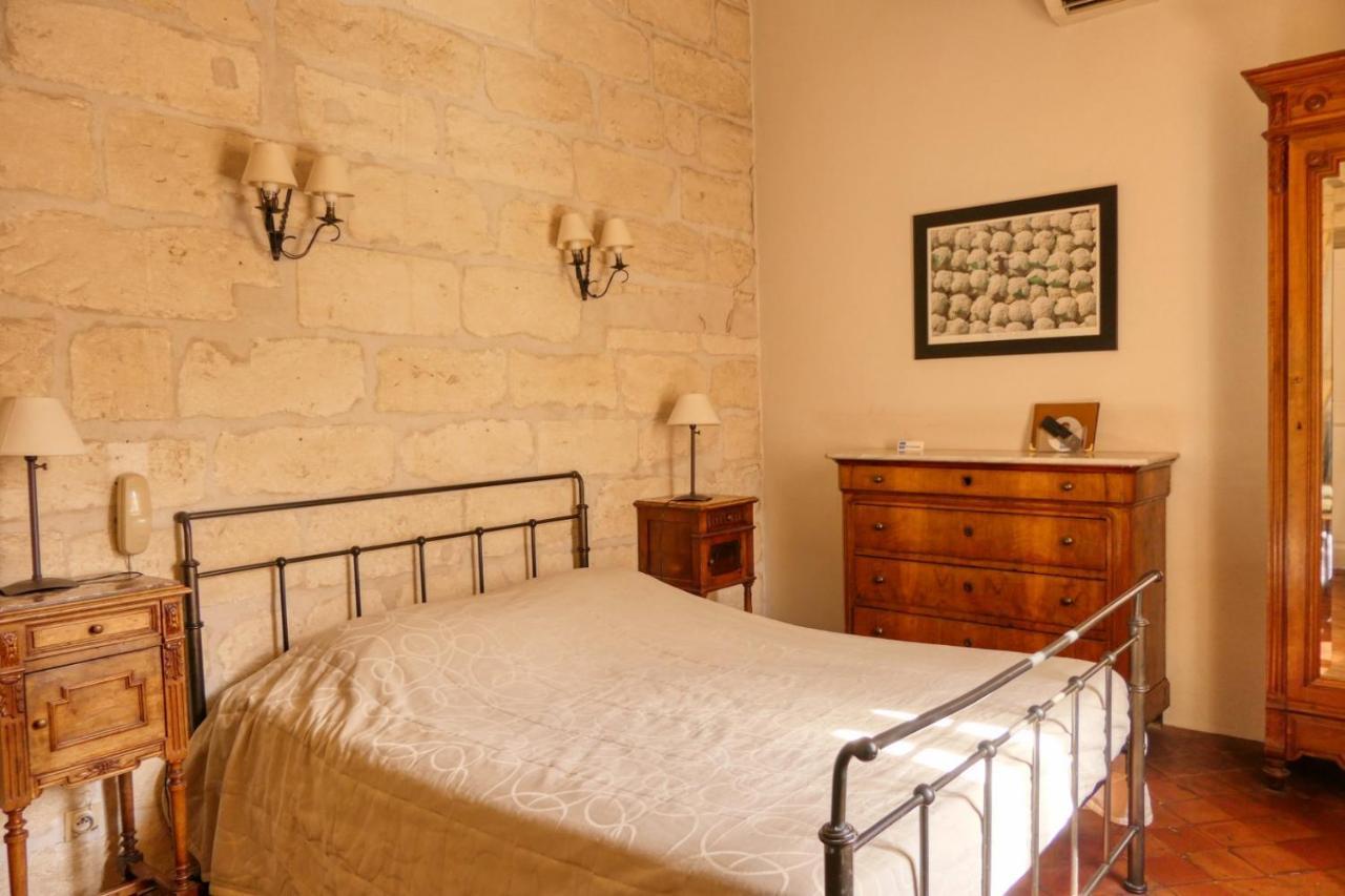 Au Saint Roch - Hotel Et Jardin Avignon Kültér fotó