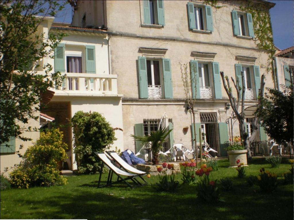 Au Saint Roch - Hotel Et Jardin Avignon Kültér fotó