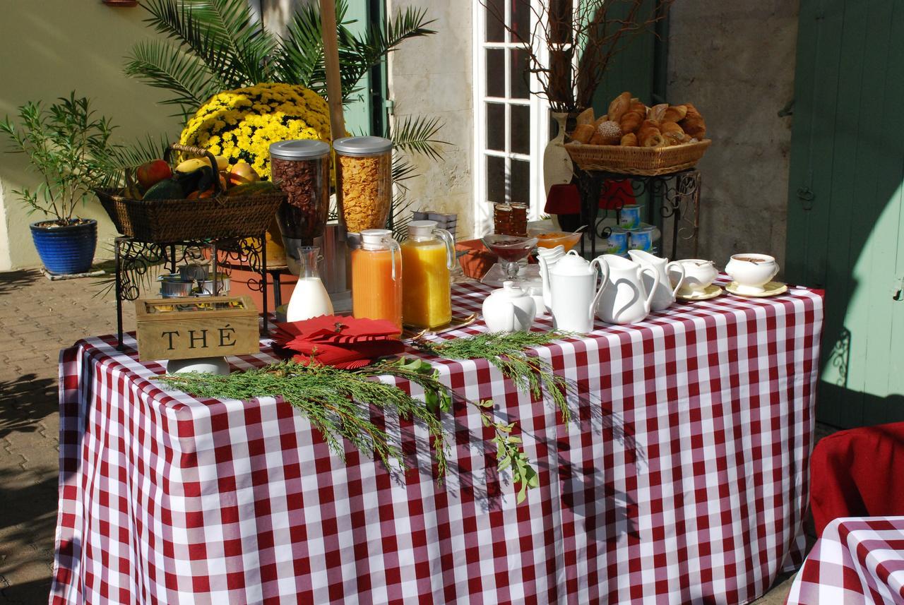 Au Saint Roch - Hotel Et Jardin Avignon Kültér fotó